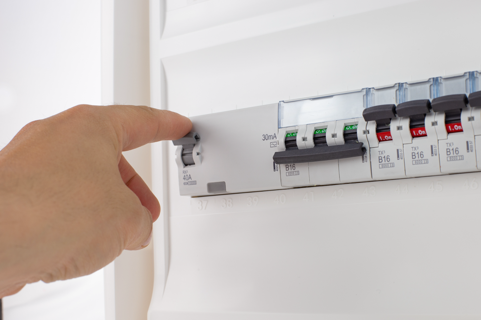 Siemens Breakers: The Smart Choice for Safety & Performance